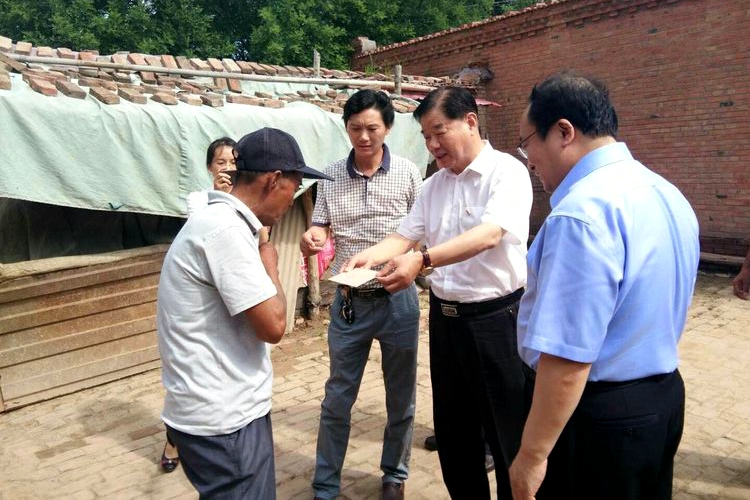 市副市长刘强、集团李建国主席走访沧县黄递铺乡